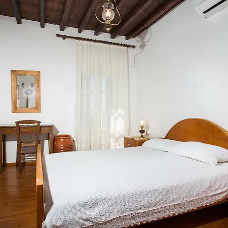 Marouso Paros Holiday home